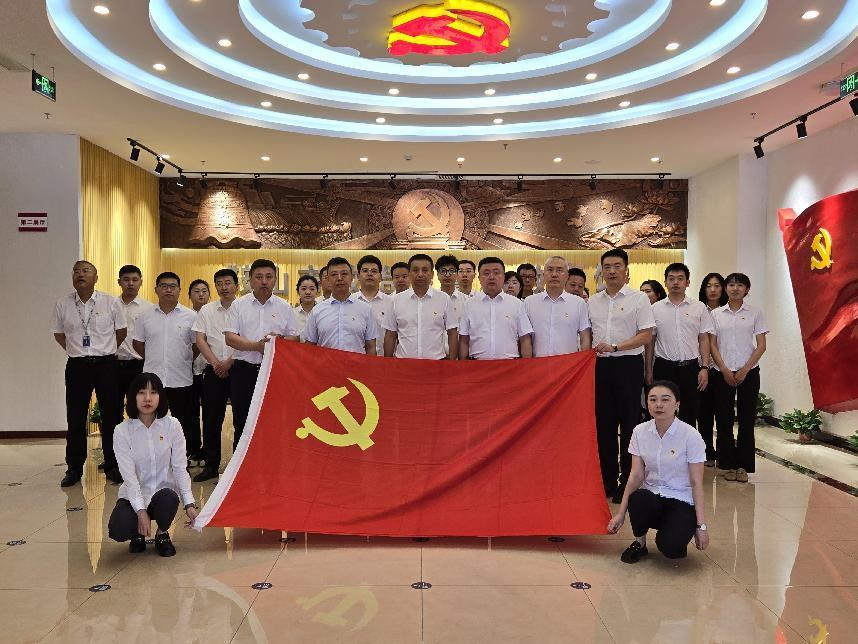 亚星游戏集团纪委组织党员干部参观警示教育馆